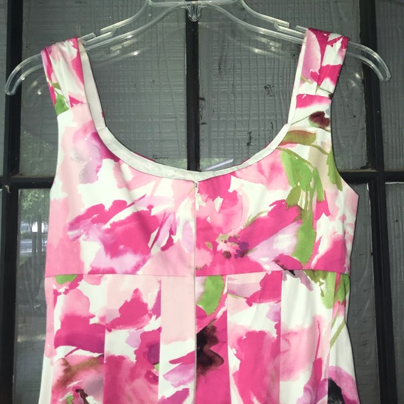 New Directions dress, pink floral watercolor look, full skirt portion, pockets! - Picture 6 of 9